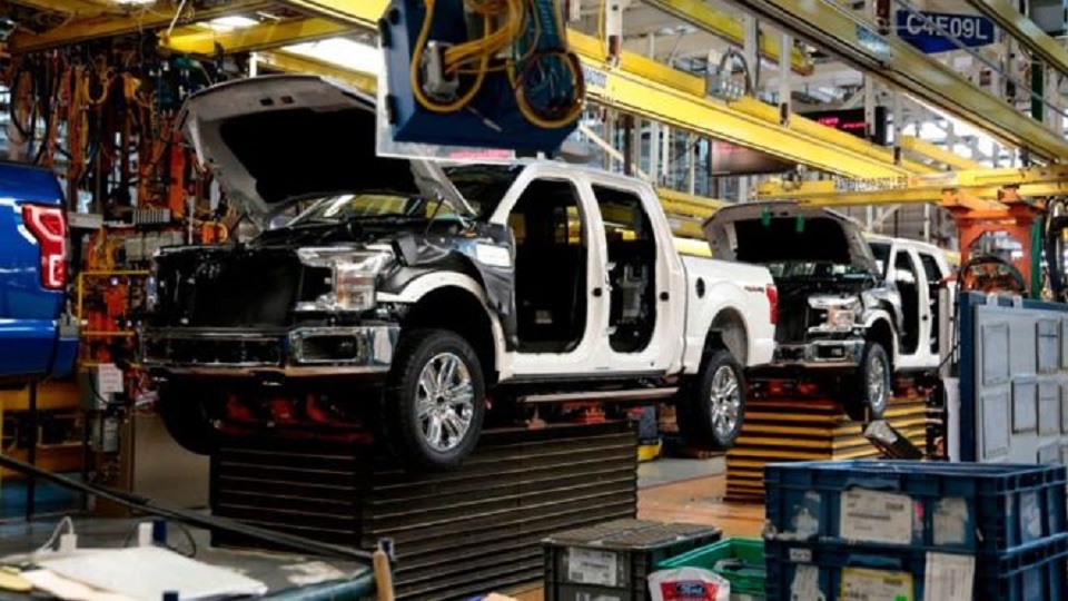 Carmaker Ford announces 7,000 job cuts – FBC News