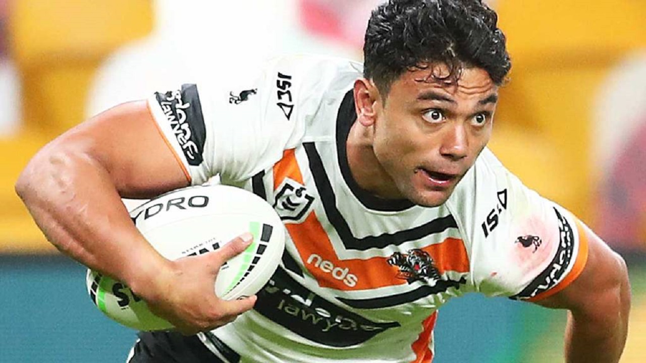 Wests Tigers' David Nofoaluma and Josh Aloiai ordered by NRL to