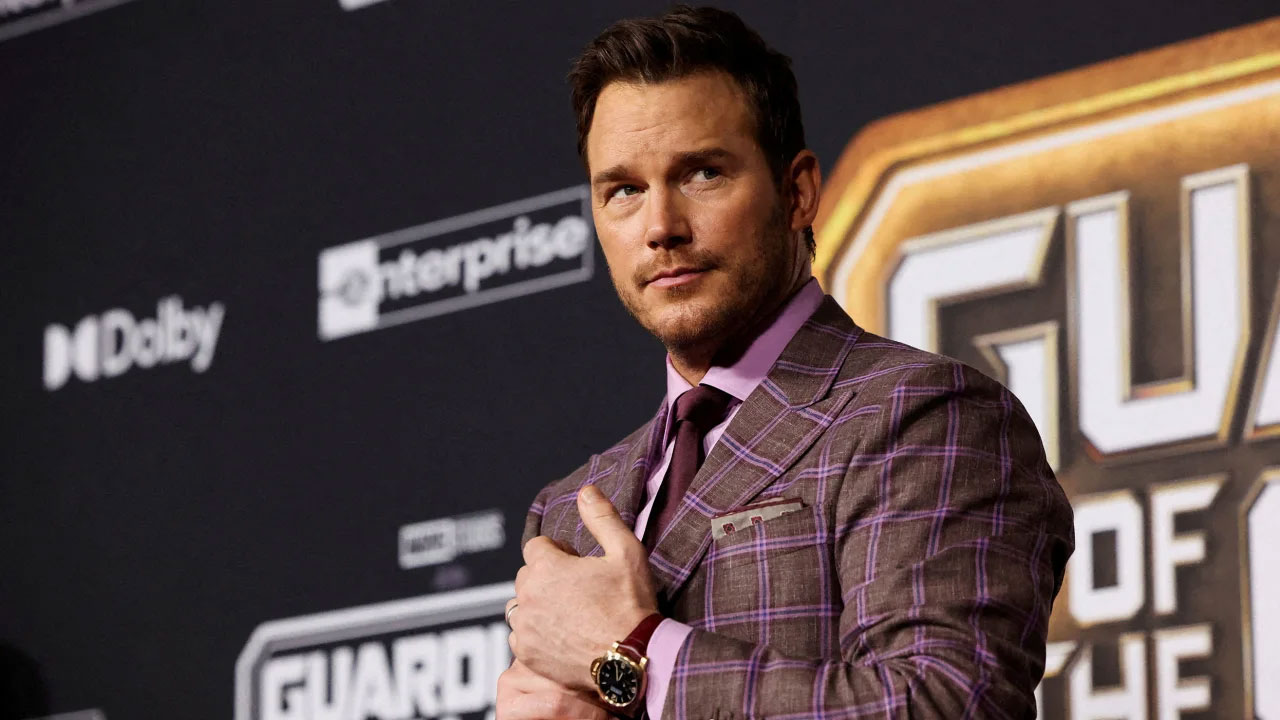 Chris Pratt's 'Passengers' faces renewed criticism as film critic