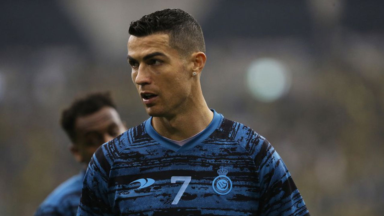 Saudi player fired for refusing to give up No. 7 jersey for Cristiano  Ronaldo? Al Nassr clarifies - News