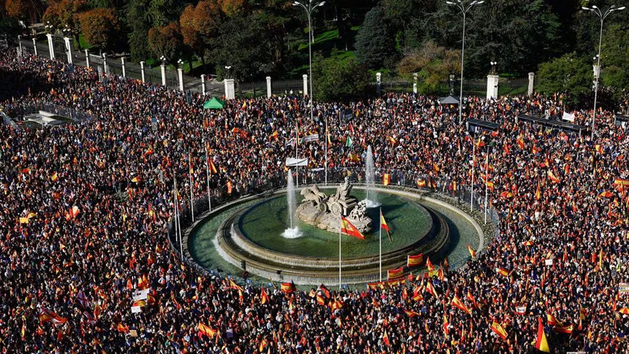 Catalan independence push puts Spanish border town on edge