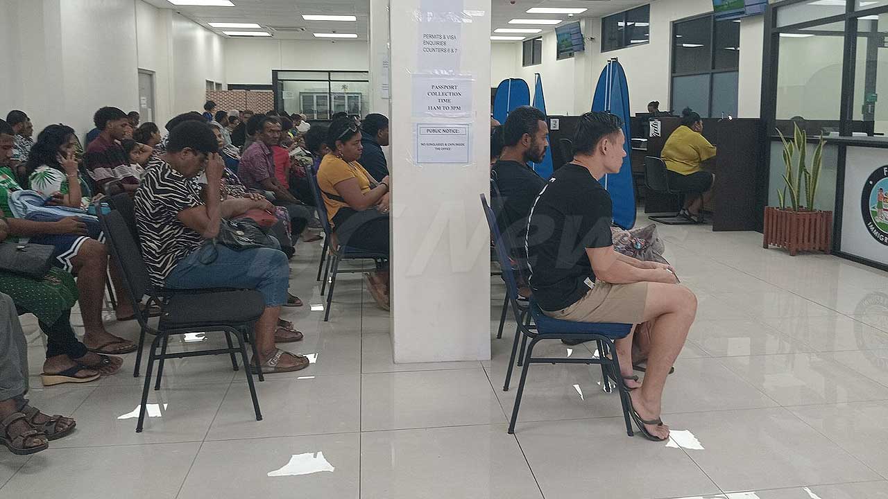 Pánico en los pasaportes en Suva – FBC News