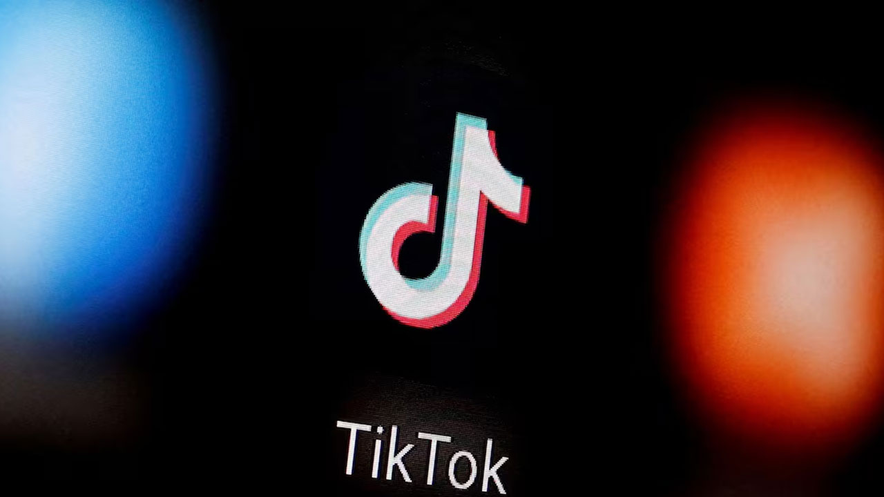 EU orders TikTok to freeze Romanian election data – FBC News